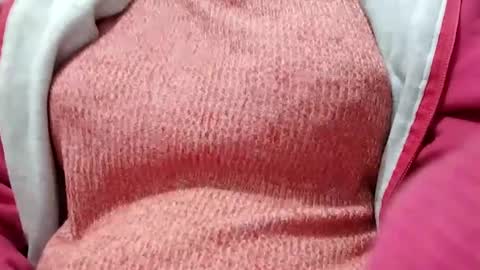 jasspreettt online show from January 3, 2:43 am