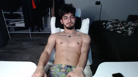 Snapshot of jastin_black chatting on February 4, 11:49 pm Jastin online show from February 4, 11:49 pm