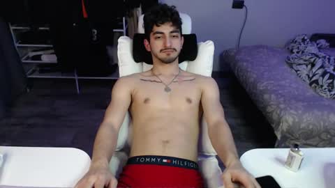 Snapshot of jastin_black chatting on February 13, 10:00 pm Jastin online show from February 13, 10:00 pm