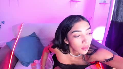 Snapshot of jaulyn_18 chatting on March 1, 1:13 pm Jaulyn online show from March 1, 1:13 pm