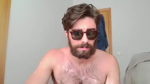 Snapshot of javichu337 chatting on April 1, 2:14 pm javichu337 online show from April 1, 2:14 pm