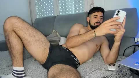 Snapshot of javierandaniel chatting on December 20, 3:19 pm Javier online show from December 20, 3:19 pm