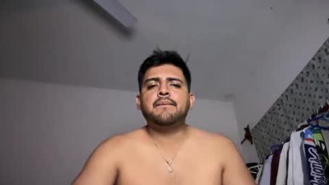 Snapshot of javiermichi chatting on December 4, 5:06 am javiermichi online show from December 4, 5:06 am