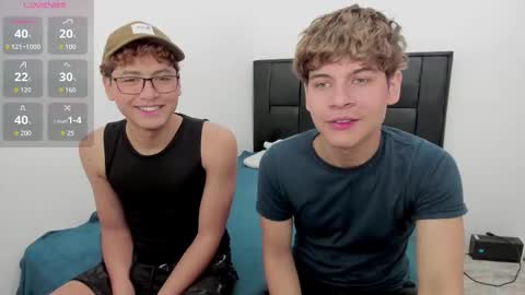 Snapshot of javieryalejandro chatting on November 9, 2:37 pm javieryalejandro online show from November 9, 2:37 pm