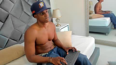 jax black online show from September 30, 12:32 pm