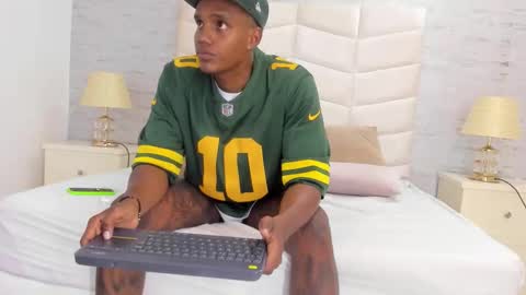 jax black online show from November 7, 7:14 pm