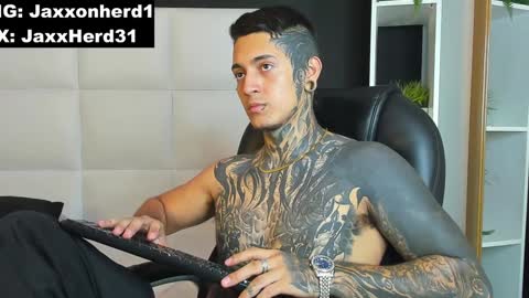 Snapshot of jaxxxonherd chatting on December 2, 1:46 pm Michael online show from December 2, 1:46 pm