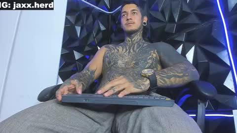 Snapshot of jaxxxonherd chatting on September 17, 11:45 am Michael online show from September 17, 11:45 am