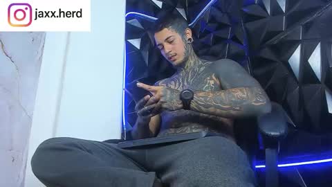 Snapshot of jaxxxonherd chatting on September 19, 3:34 pm Michael online show from September 19, 3:34 pm