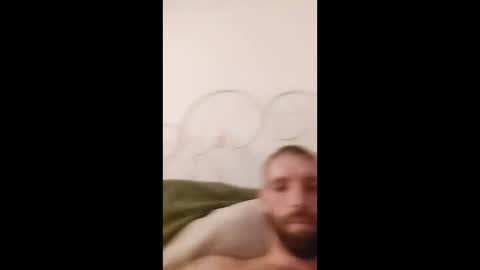 Snapshot of jay760185 chatting on February 14, 8:38 pm jay760185 online show from February 14, 8:38 pm