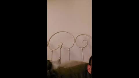 Snapshot of jay760185 chatting on February 18, 2:29 am jay760185 online show from February 18, 2:29 am