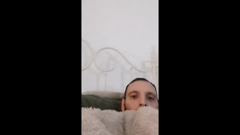 Snapshot of jay760185 chatting on February 20, 10:16 am jay760185 online show from February 20, 10:16 am