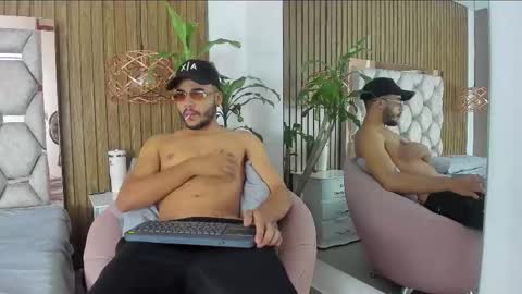 Jay Rock online show from November 25, 3:28 am