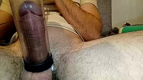 Snapshot of jay_bigcock8 chatting on December 16, 7:10 pm Jay bigcock online show from December 16, 7:10 pm