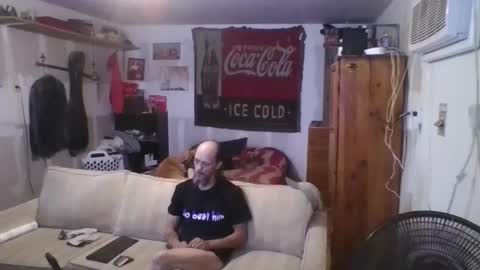 Snapshot of jay_short7863 chatting on March 3, 4:13 pm O F jay short786 online show from March 3, 4:13 pm