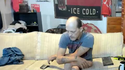 Snapshot of jay_short7863 chatting on March 9, 2:32 pm O F jay short786 online show from March 9, 2:32 pm