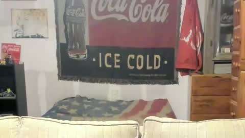 Snapshot of jay_short7863 chatting on March 12, 4:24 pm O F jay short786 online show from March 12, 4:24 pm