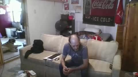 Snapshot of jay_short7863 chatting on March 25, 9:43 pm O F jay short786 online show from March 25, 9:43 pm