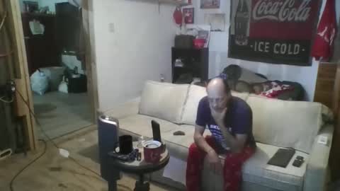 Snapshot of jay_short7863 chatting on April 4, 9:07 am O F jay short786 online show from April 4, 9:07 am