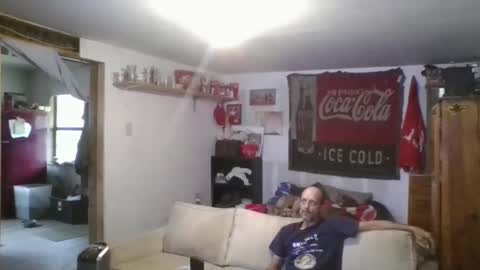 Snapshot of jay_short7863 chatting on April 5, 4:37 pm O F jay short786 online show from April 5, 4:37 pm