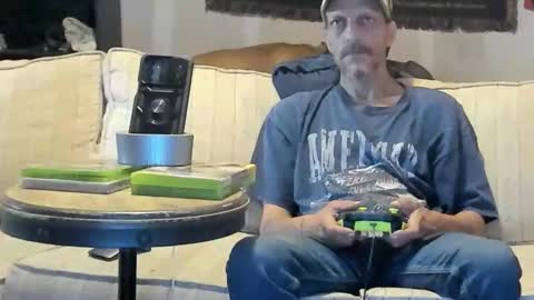 Snapshot of jay_short7863 chatting on April 15, 7:58 pm O F jay short786 online show from April 15, 7:58 pm