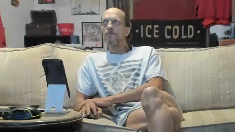 Snapshot of jay_short7863 chatting on July 16, 3:29 pm O F jay short786 online show from July 16, 3:29 pm