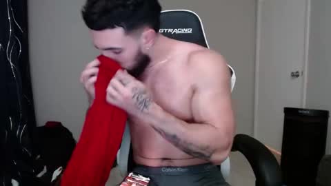 jay_slayz online show from December 3, 3:47 am