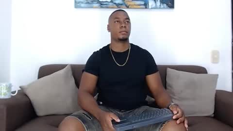 Snapshot of jay_smit chatting on December 3, 12:24 am jay smit online show from December 3, 12:24 am