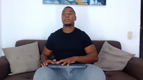 Snapshot of jay_smit chatting on January 6, 10:58 pm jay smit online show from January 6, 10:58 pm