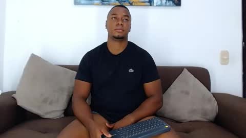 Snapshot of jay_smit chatting on January 21, 9:13 am jay smit online show from January 21, 9:13 am