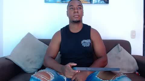 Snapshot of jay_smit chatting on February 4, 7:44 pm jay smit online show from February 4, 7:44 pm