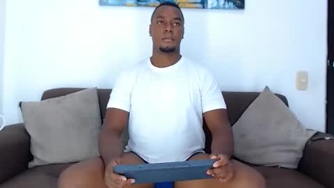 Snapshot of jay_smit chatting on March 8, 12:11 am jay smit online show from March 8, 12:11 am