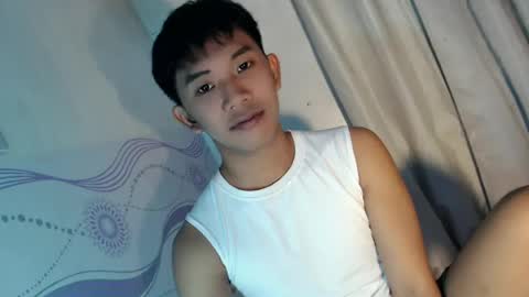 jay_xxx24 online show from July 2, 11:27 am