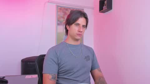 Jay Alvarrez online show from March 4, 7:20 pm