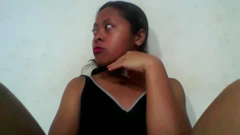 Snapshot of jayalydiah chatting on December 17, 6:14 pm jayalydiah online show from December 17, 6:14 pm