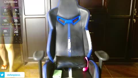 Snapshot of jaydensalvatore_ chatting on January 27, 12:12 am online show from January 27, 12:12 am