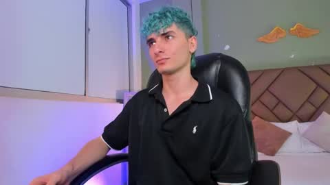 jaydenvillalobos online show from September 29, 1:38 pm