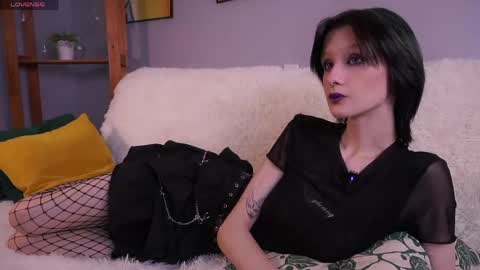 Snapshot of jayemath chatting on June 5, 11:49 am Emma online show from June 5, 11:49 am