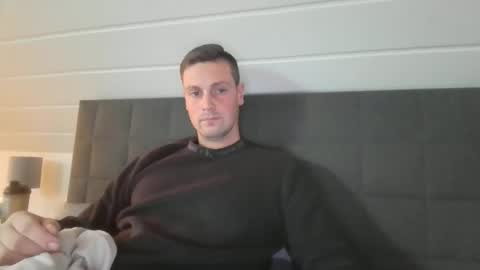Snapshot of jayfex97 chatting on October 3, 2:58 pm jayfex97 online show from October 3, 2:58 pm