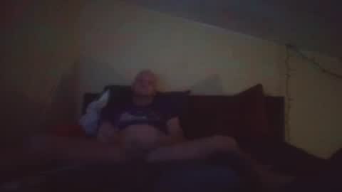 Snapshot of jayjay111989 chatting on April 24, 10:39 am HUngBtmFl online show from April 24, 10:39 am
