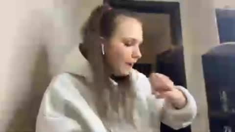 Aurora online show from March 20, 5:51 pm