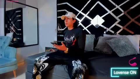 Jay Taylor online show from May 22, 11:27 am