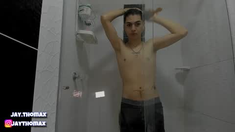 jaythomax online show from December 2, 6:43 pm