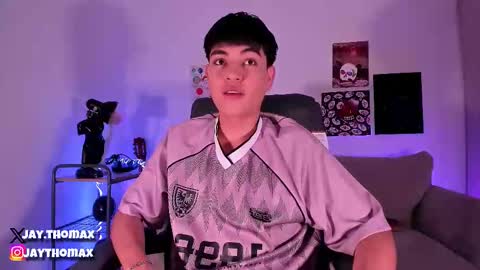 jaythomax online show from February 21, 6:48 pm