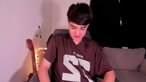 jaythomax online show from September 9, 8:41 pm