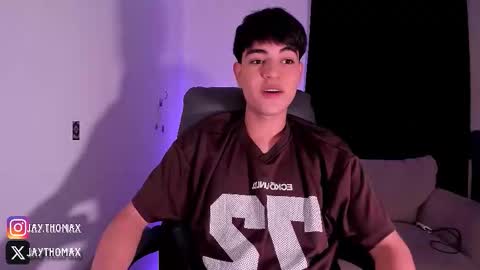 jaythomax online show from September 30, 1:32 am