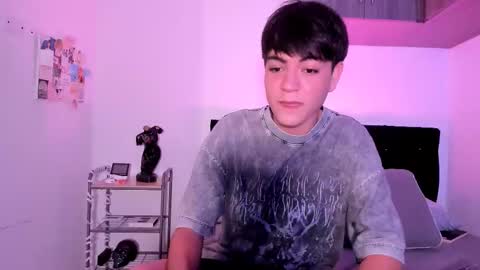 jaythomax online show from November 27, 2:13 am