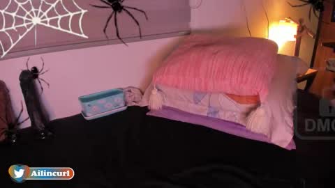 Jaz online show from October 31, 10:22 pm