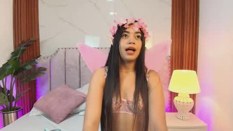 Jazmin online show from October 29, 8:10 pm