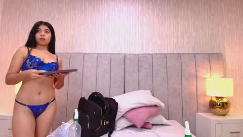 Snapshot of jazmin_606 chatting on February 3, 2:53 am Jazmin online show from February 3, 2:53 am